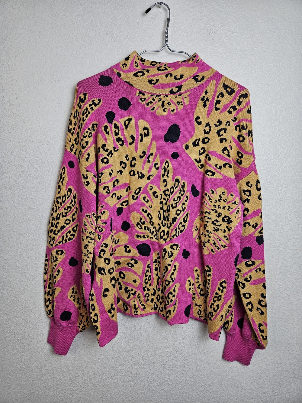 Fate "All in" Pink Leopard Mock Neck Turtleneck Sweater Medium